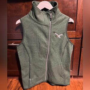 Phila Eagles green vest Philly vintage logo GO BIRDS! FLY KELCE playoffs Hurts